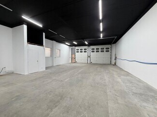 Plus de détails pour Local d'activités à louer