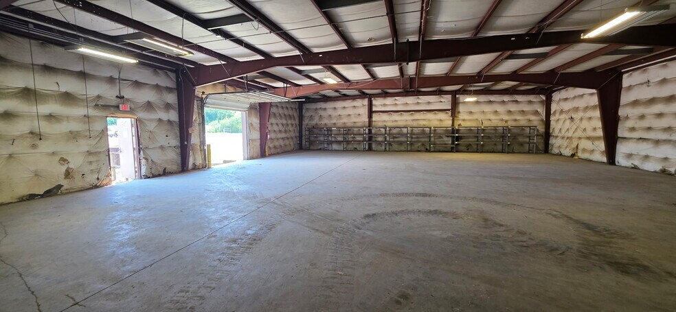 5130 Hendersonville Rd, Fletcher, NC à louer - Photo intérieure - Image 3 de 11