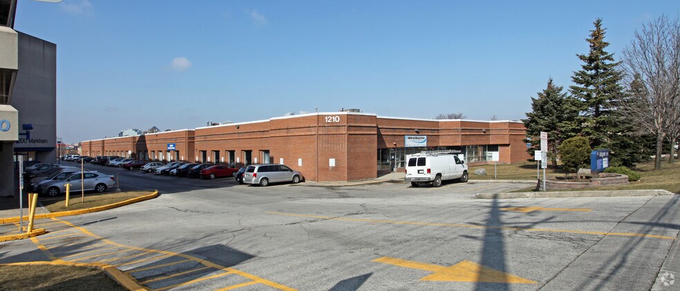 1210 Markham Rd, Toronto, ON à louer - Photo du bâtiment - Image 2 de 9