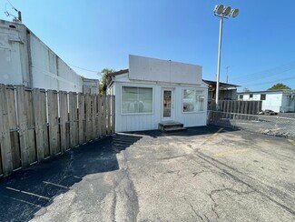 Plus de détails pour 7585 Wooster Pike, Cincinnati, OH - Commerce de détail à louer