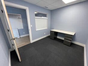 1311 N Dixie Fwy, New Smyrna Beach, FL for lease Interior Photo- Image 1 of 4