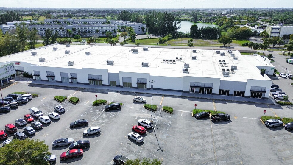 27455 S Dixie Hwy, Homestead, FL à louer - Photo du bâtiment - Image 3 de 5