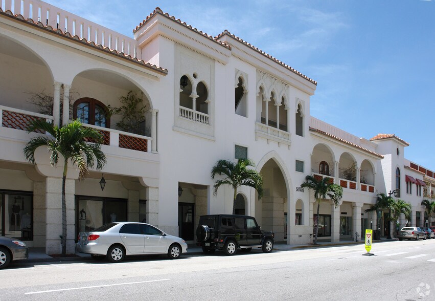 150 Worth Ave, Palm Beach, FL à louer - Photo du bâtiment - Image 2 de 12