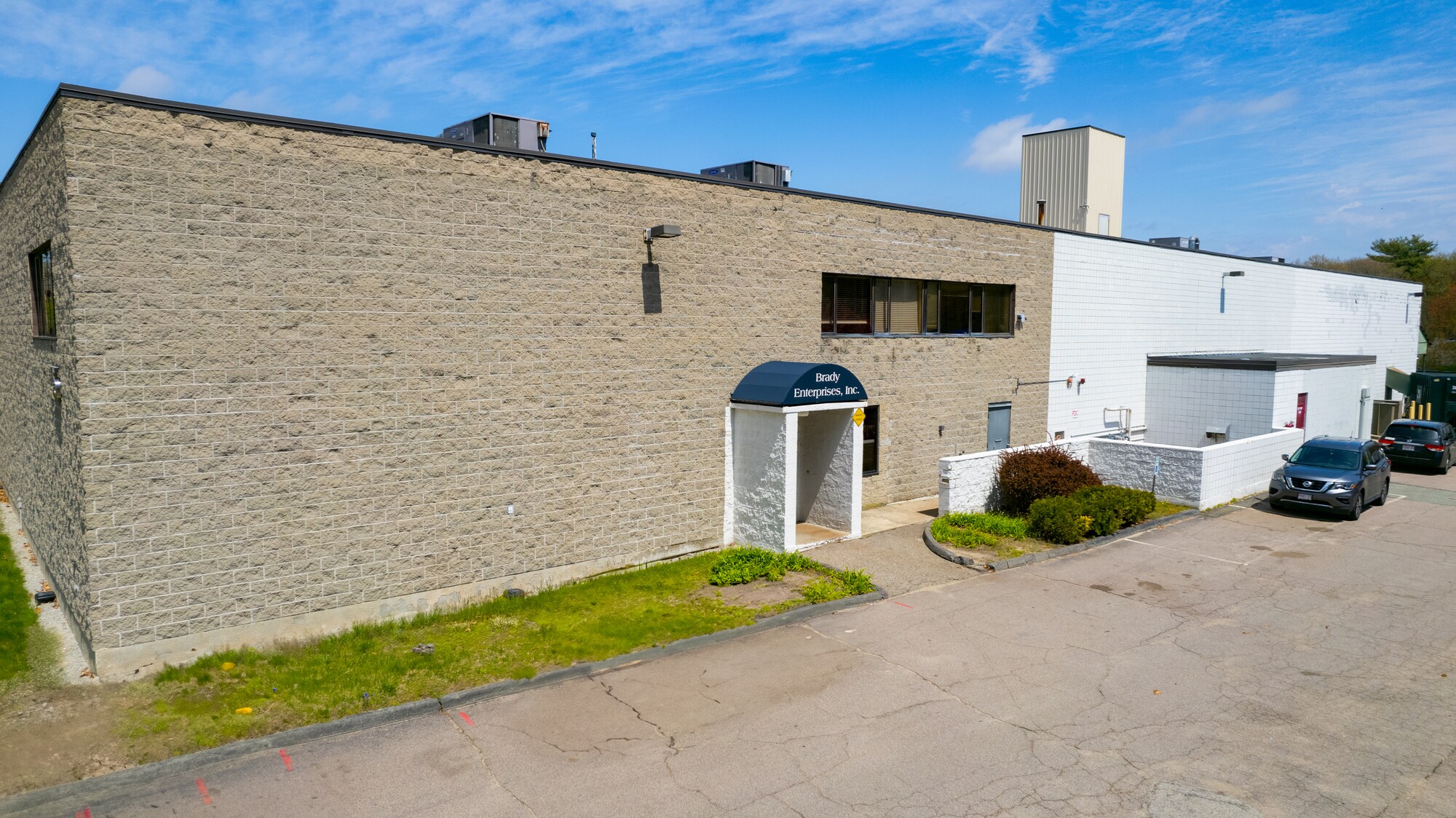 45 Finnell Dr, Weymouth, MA à vendre Photo principale- Image 1 de 23
