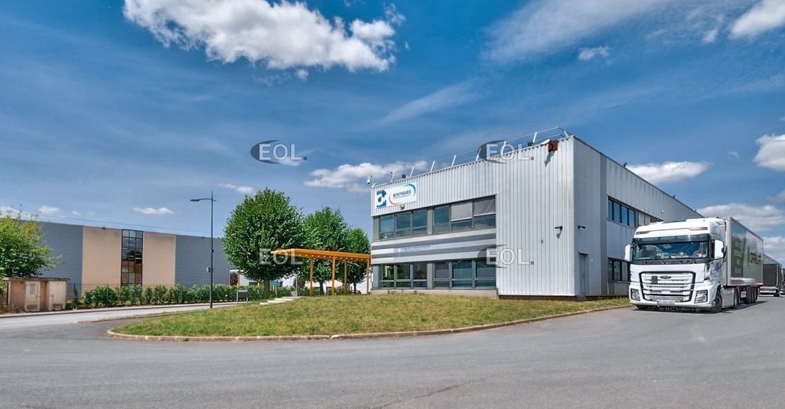 Flex dans Le Mesnil-Amelot à louer Photo du bâtiment- Image 1 de 7