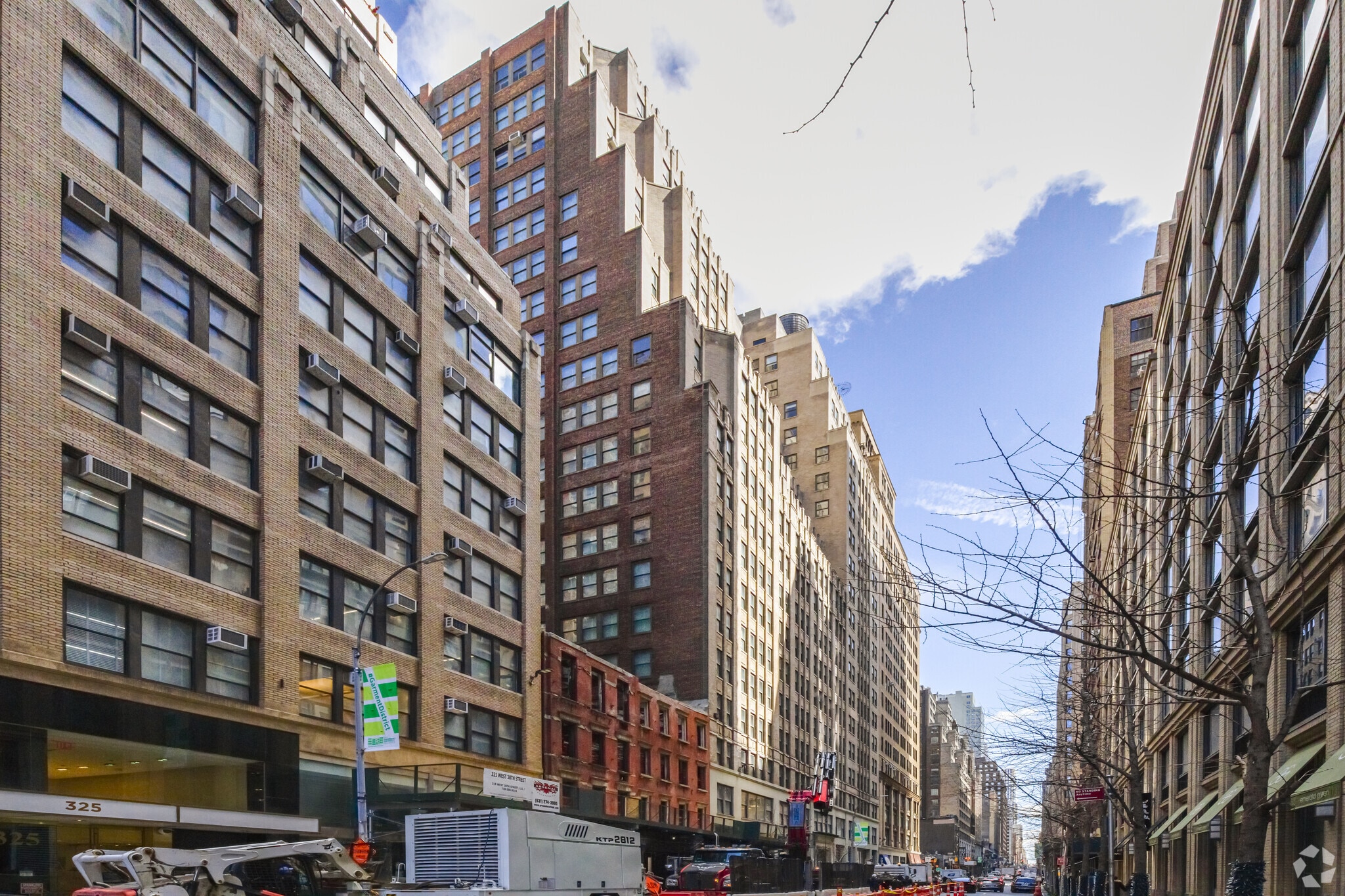 307 W 38th St, New York, NY for lease Primary Photo- Image 1 of 23