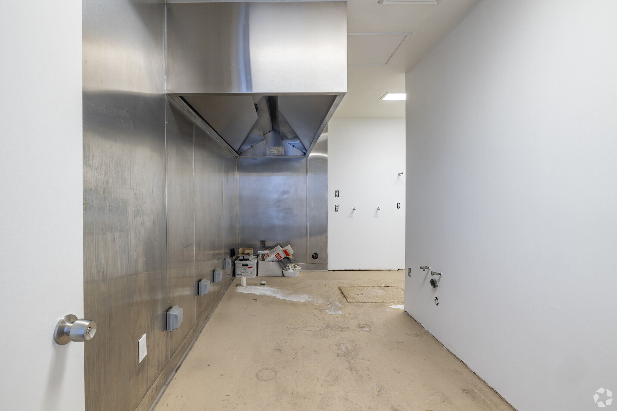 21 E 6th St, Tempe, AZ for sale Interior Photo- Image 1 of 22