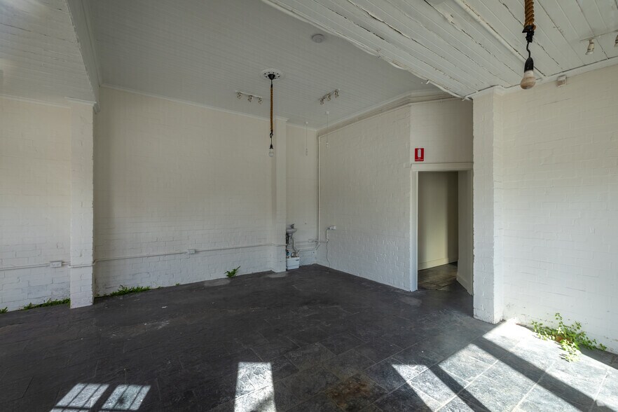 124 Norton St, Leichhardt à louer - Photo intérieure - Image 2 de 5