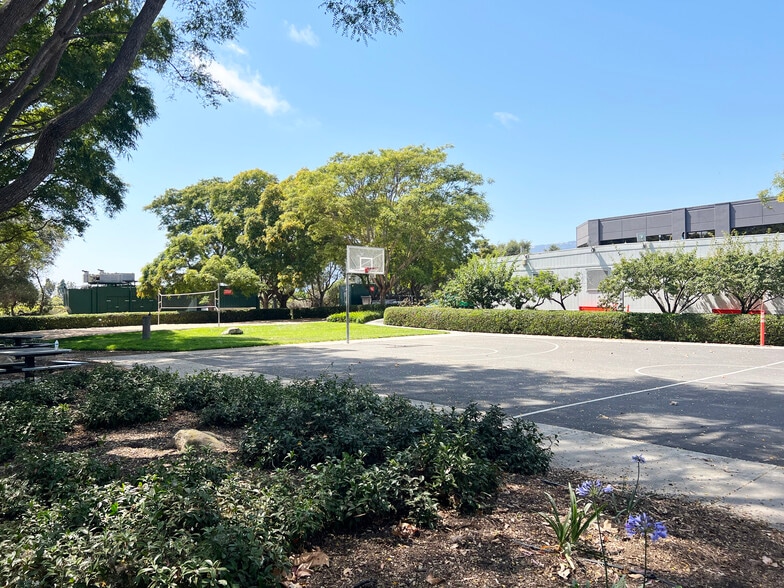 5427 Hollister Ave, Santa Barbara, CA for lease - Interior Photo - Image 3 of 12