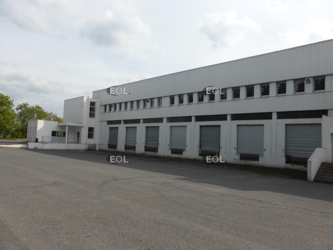 Industriel dans Lesquin à louer Photo du bâtiment- Image 1 de 3