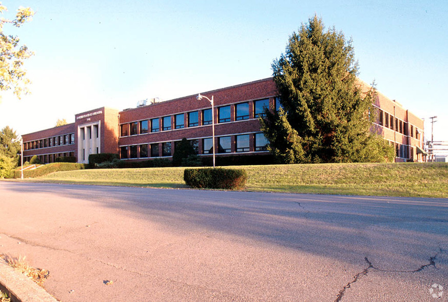 11452 Highway 62, Charlestown, IN for sale - Primary Photo - Image 1 of 1