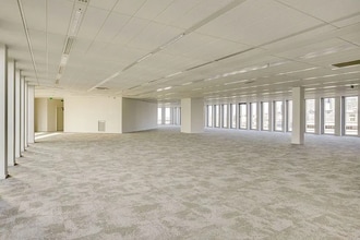 55 Place Nelson Mandela, Nanterre for lease Interior Photo- Image 1 of 6