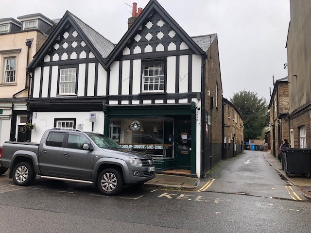 125 High St, Windsor for lease Building Photo- Image 1 of 3