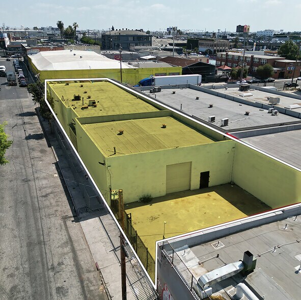 1120 E 14th Pl, Los Angeles, CA à vendre - Aérien - Image 2 de 16