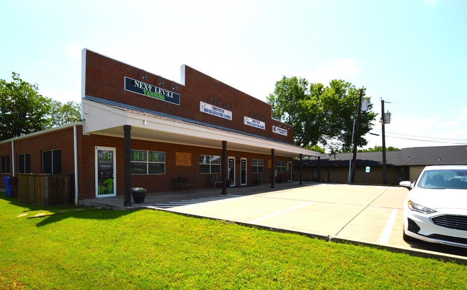 216 N Arch St, Royse City, TX à louer - Photo du bâtiment - Image 3 de 3