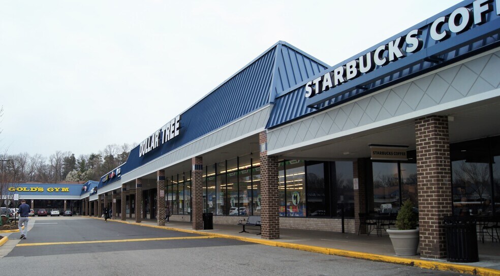 6960 Braddock Rd, Annandale, VA à louer - Photo du bâtiment - Image 3 de 4