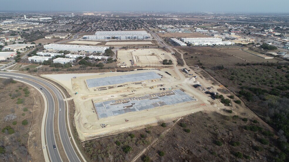 17 Cypress Blvd, Round Rock, TX à louer - Photo du bâtiment - Image 3 de 5