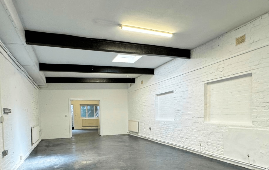 14 Falkland Rd, Barnet for lease Interior Photo- Image 1 of 1