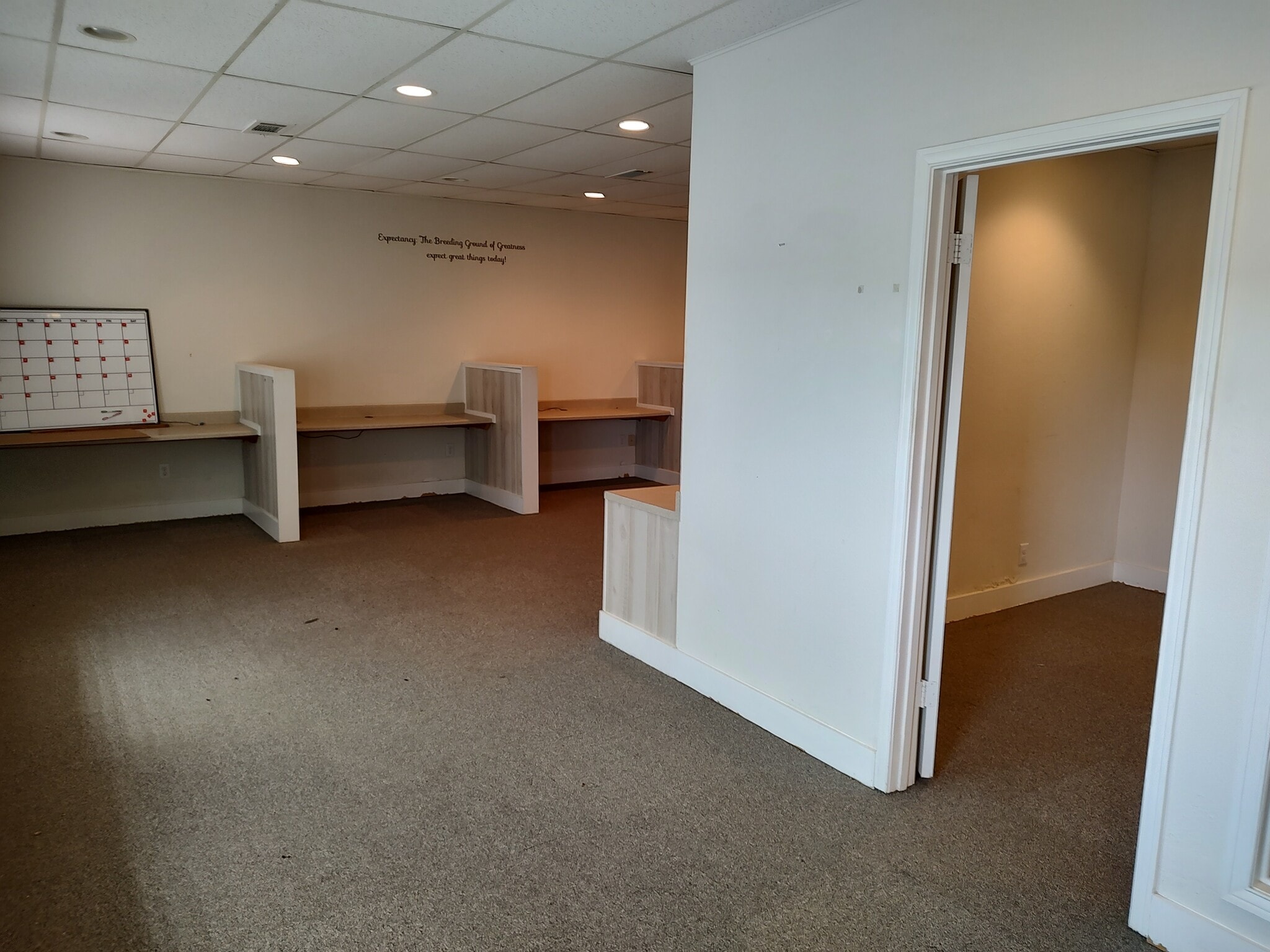 1325 Shannon Rd E, Sulphur Springs, TX for lease Interior Photo- Image 1 of 2