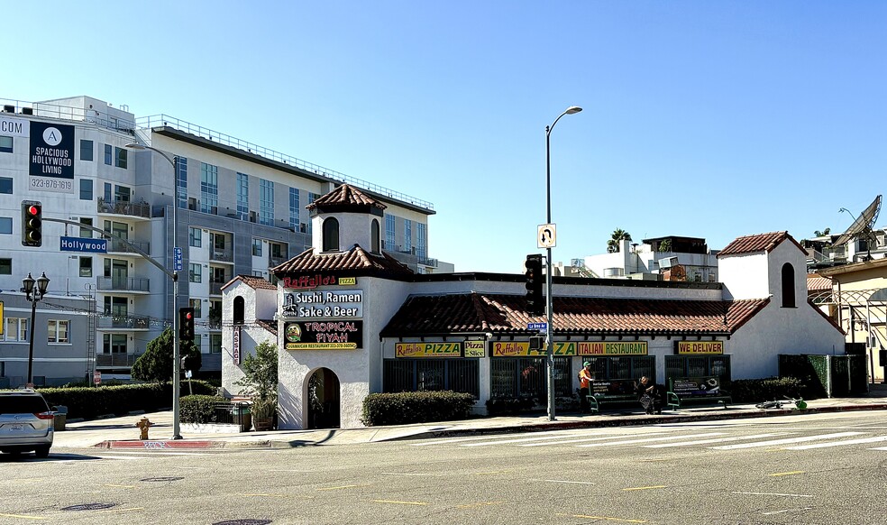 1651-1657 N La Brea Ave, Los Angeles, CA à vendre - Photo du bâtiment - Image 3 de 4