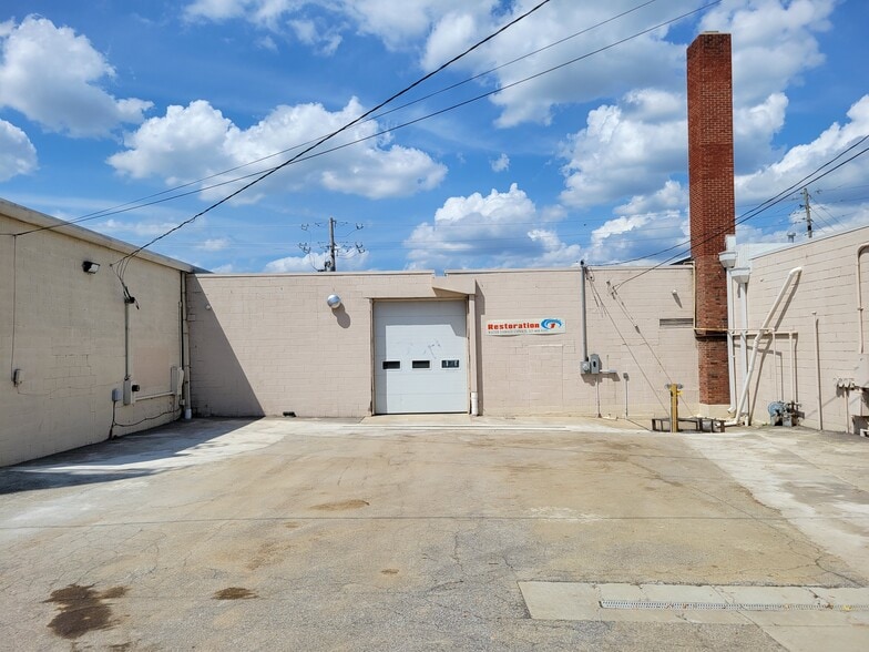 3300 Madison Ave, Indianapolis, IN for lease - Building Photo - Image 3 of 4