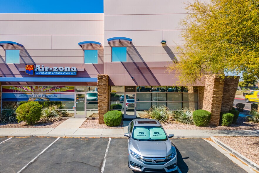 9299 W Olive Ave, Peoria, AZ à vendre - Photo du bâtiment - Image 2 de 9