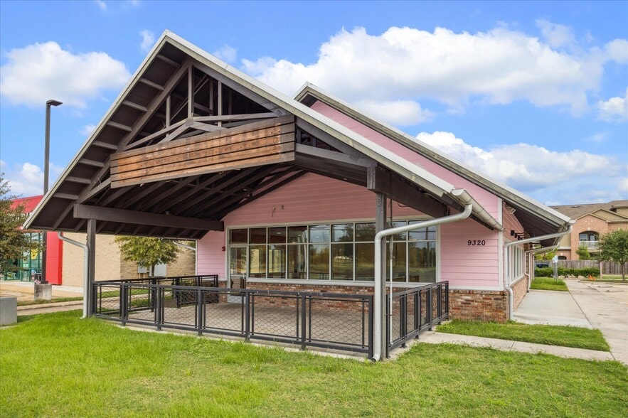 9320 Barker Cypress Rd, Cypress, TX for lease - Building Photo - Image 2 of 6