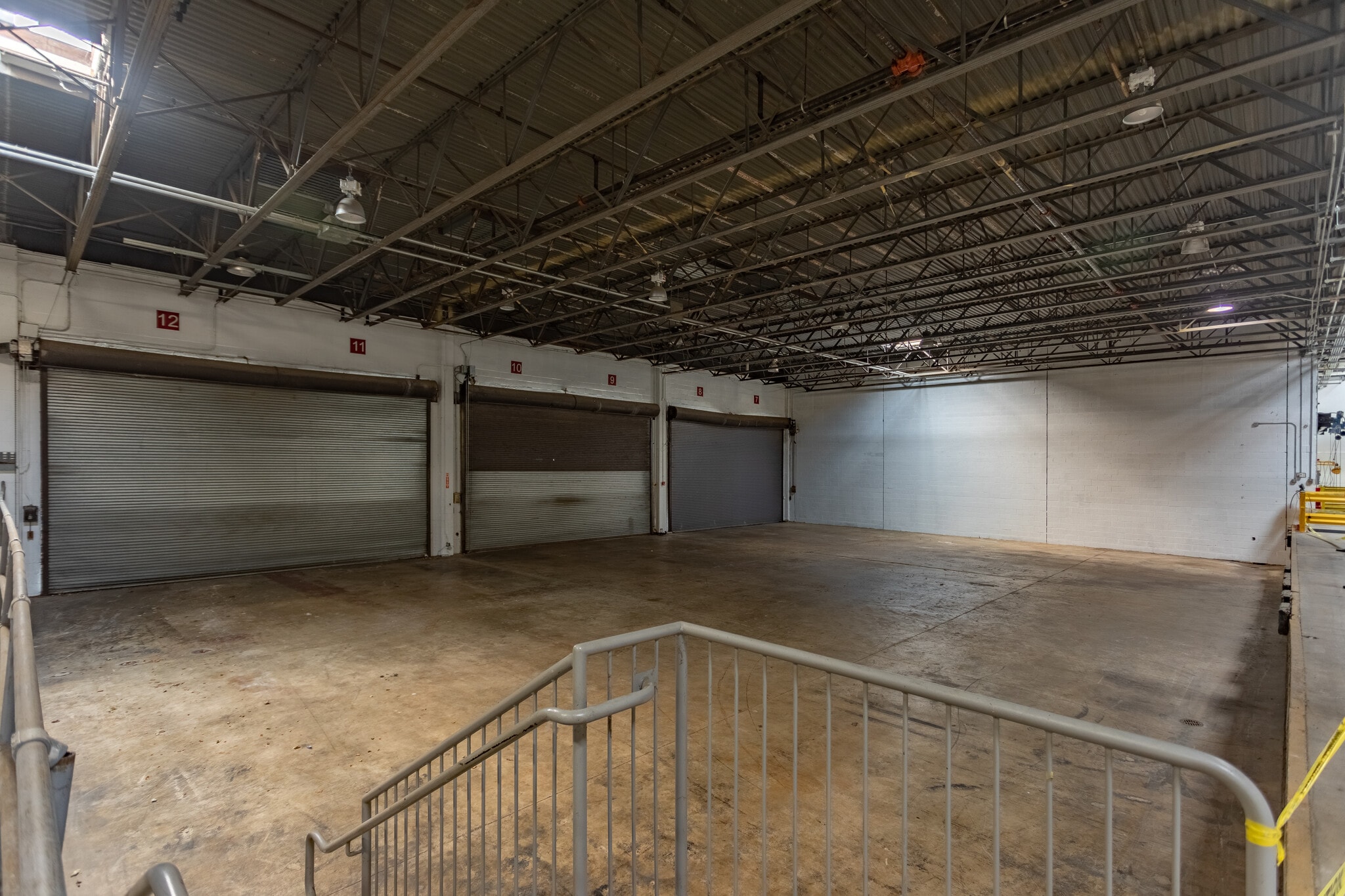 400 Devon Park Dr, Wayne, PA à louer Photo intérieure- Image 1 de 11