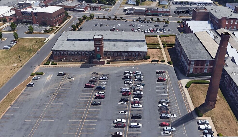 1 Buffalo Ave, Concord, NC à vendre - Photo du bâtiment - Image 2 de 19