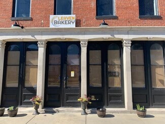 Plus de détails pour 1515 E Market St, New Albany, IN - Bureau/Commerce de détail, Commerce de détail à louer