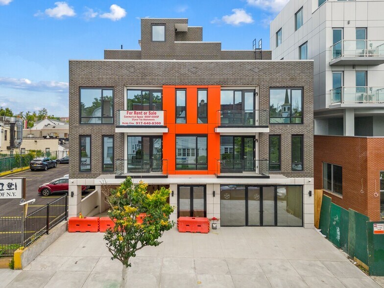 150-15 Barclay Ave, Flushing, NY à vendre - Photo du bâtiment - Image 2 de 23