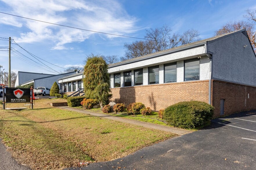 125 Glancy St, Goodlettsville, TN for sale - Building Photo - Image 3 of 17