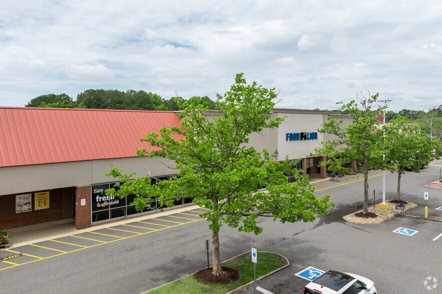 5251 John Tyler Hwy, Williamsburg, VA à louer - Photo du bâtiment - Image 1 de 12