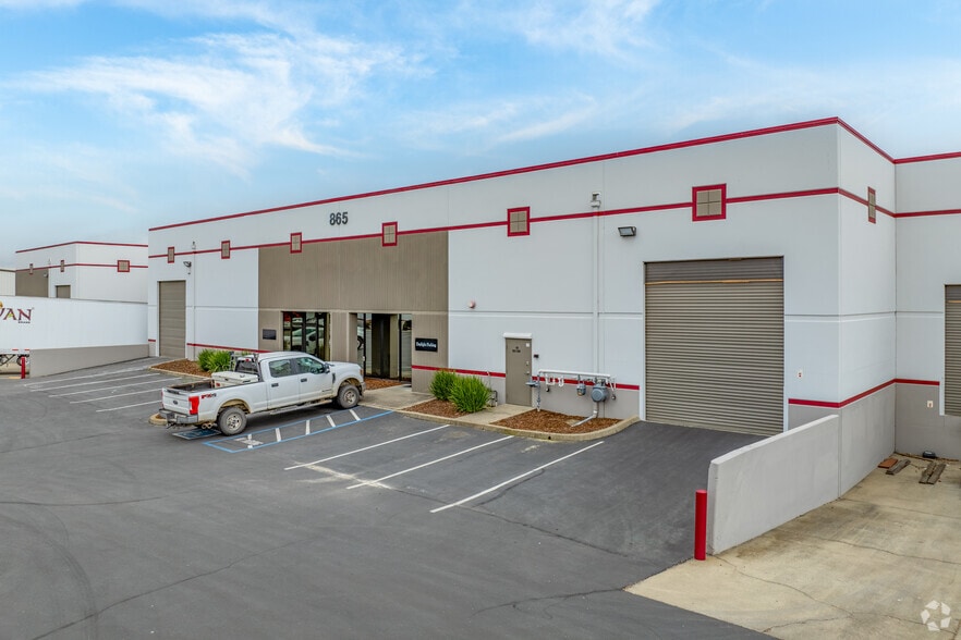 865 Stillwater Rd, West Sacramento, CA for lease - Building Photo - Image 1 of 10