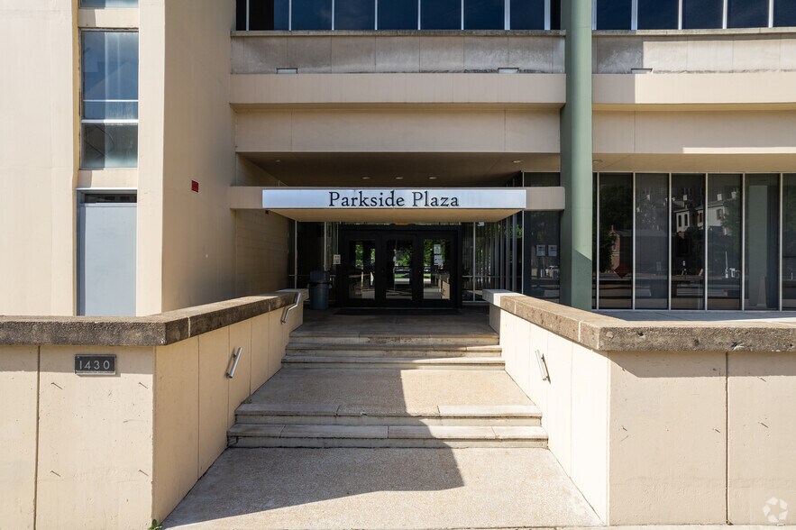 1430 Olive St, Saint Louis, MO à louer - Photo du bâtiment - Image 3 de 4