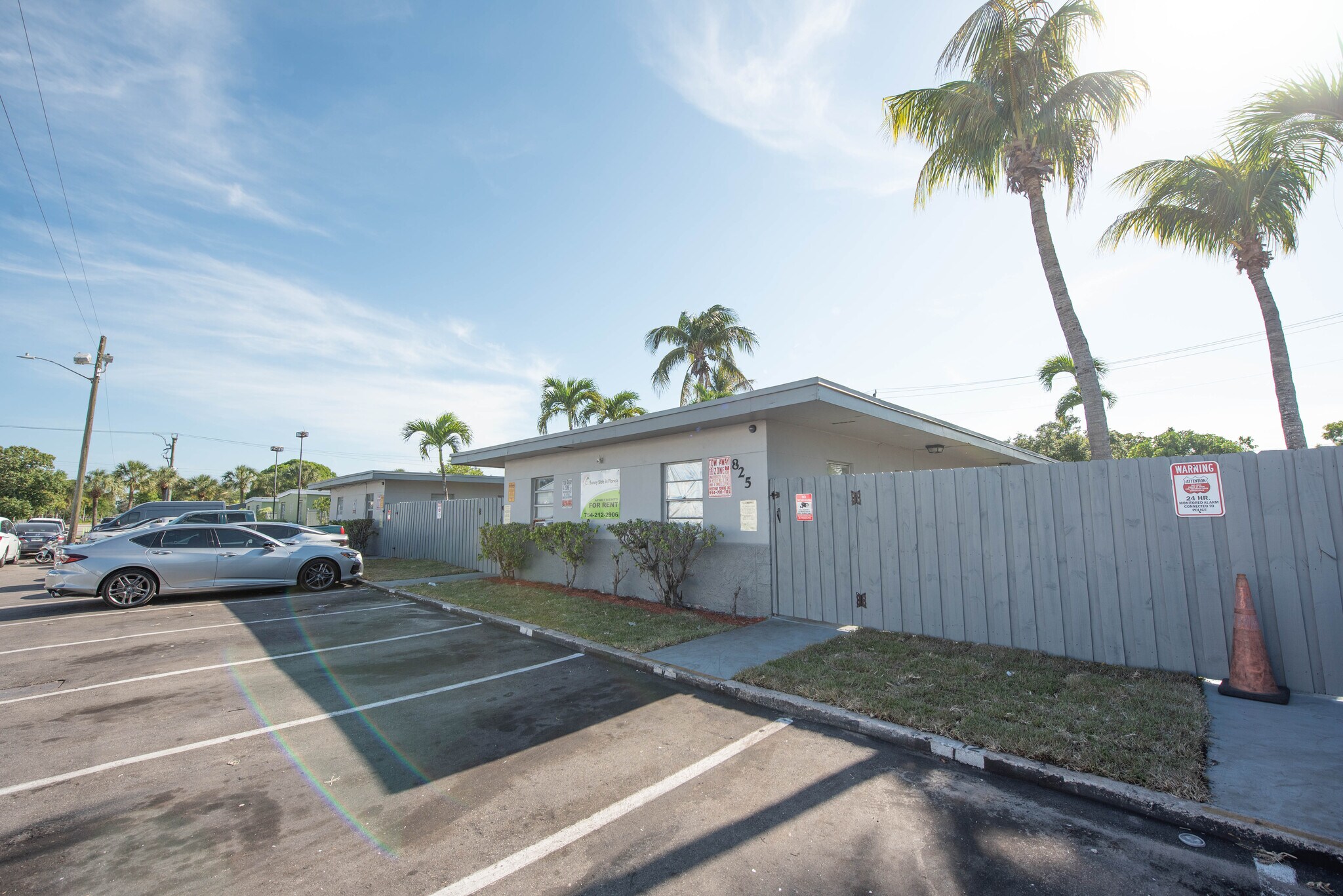 821-825 NW 10th Ter, Fort Lauderdale, FL à vendre Photo du bâtiment- Image 1 de 24