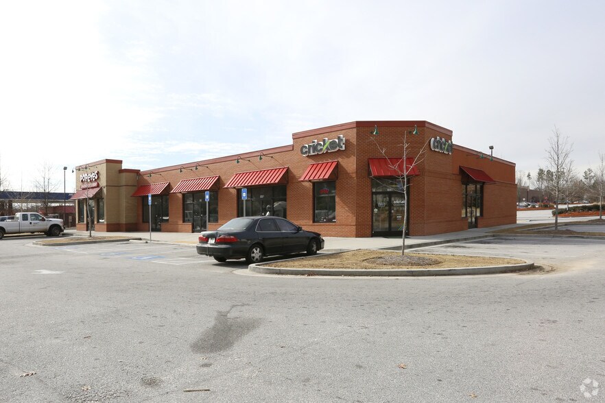 6125 Old National Hwy, College Park, GA à louer - Photo du bâtiment - Image 1 de 9