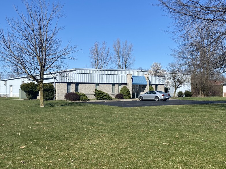 1000 Commerce Dr, Grafton, OH for sale - Primary Photo - Image 1 of 1