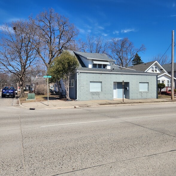 1110 W Oakland Ave, Austin, MN for sale - Building Photo - Image 3 of 32