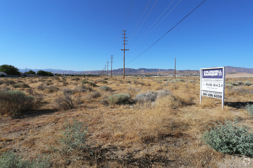 SE Avenue P @ Division Street, Palmdale, CA à vendre - Photo du bâtiment - Image 2 de 6