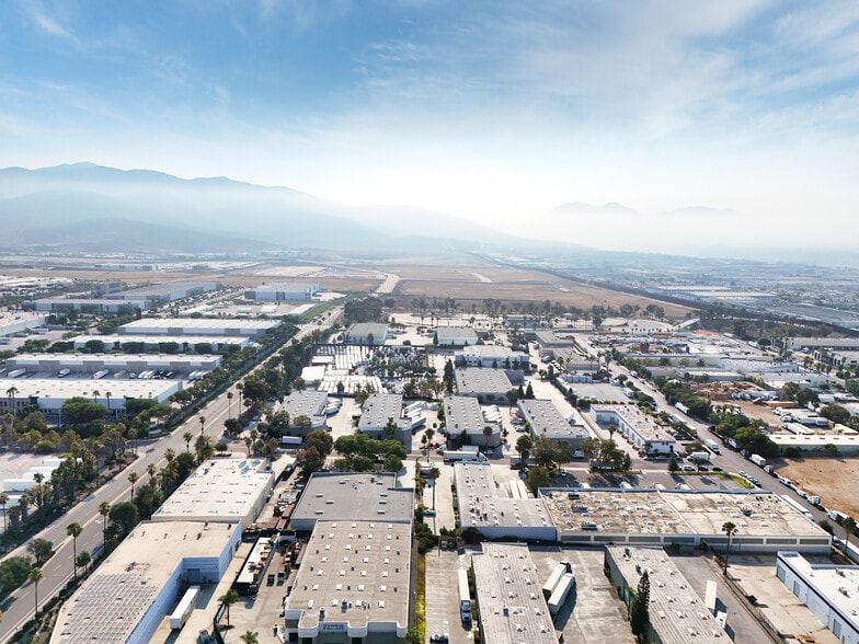 2390 Michael Faraday Dr, San Diego, CA for sale - Building Photo - Image 3 of 11