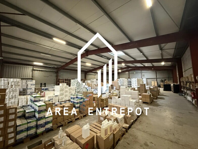 Flex in Septèmes-les-Vallons for lease - Interior Photo - Image 3 of 9