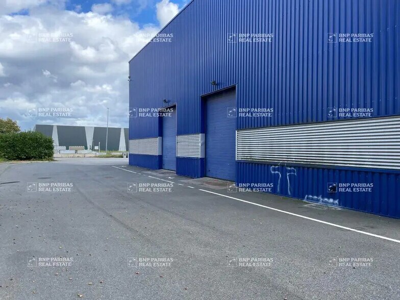Flex dans Saint-Aignan-Grandlieu à louer - Photo du bâtiment - Image 3 de 11
