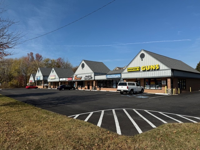 200 Island Plaza Ct, Stevensville, MD for lease - Building Photo - Image 1 of 3