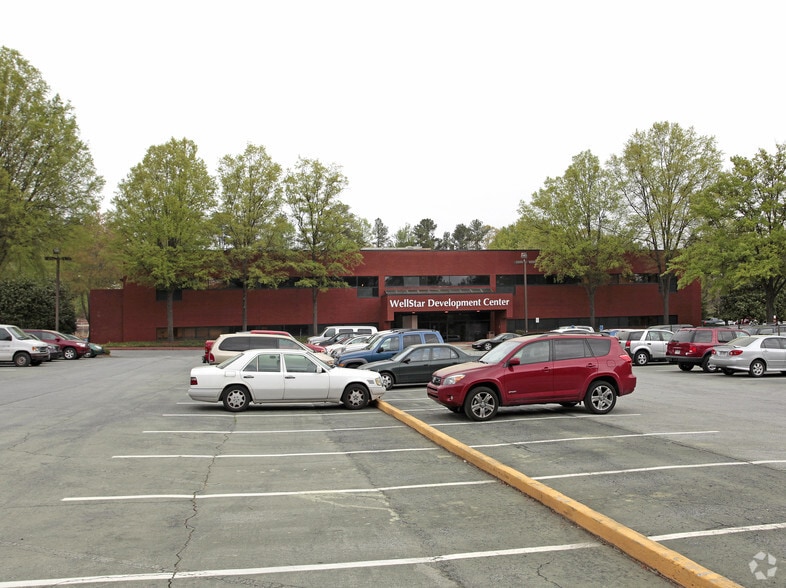 2000 S Park Pl SE, Atlanta, GA à louer - Photo du bâtiment - Image 3 de 5