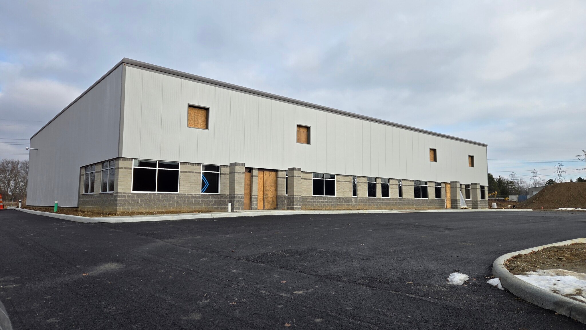 31364 Industrial Pkwy, North Olmsted, OH à louer Photo principale- Image 1 de 6