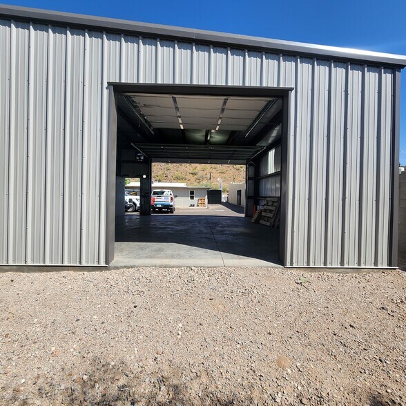 8227 E Apache Trl, Mesa, AZ à louer - Photo du bâtiment - Image 3 de 9