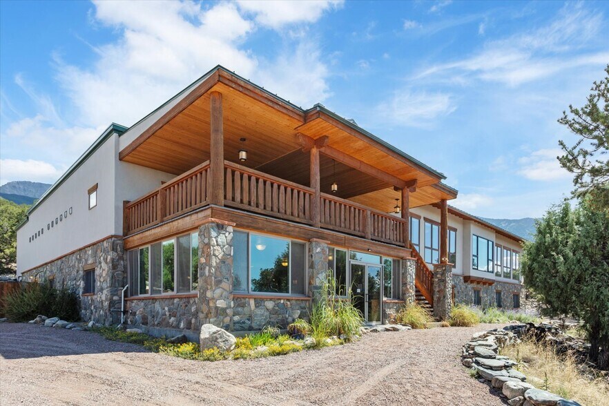 2538 W Carefree Wy, Crestone, CO à vendre - Photo du bâtiment - Image 3 de 25