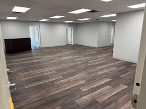 66 S Miller Rd, Fairlawn, OH for lease Interior Photo- Image 1 of 12