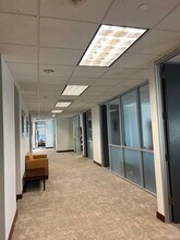 805 SW Broadway, Portland, OR à louer Photo intérieure- Image 1 de 4